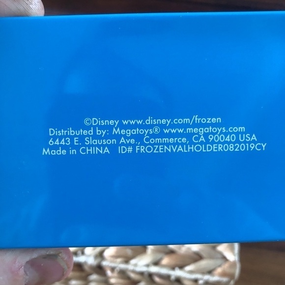 Disney Frozen metal pencil case - Picture 2 of 4